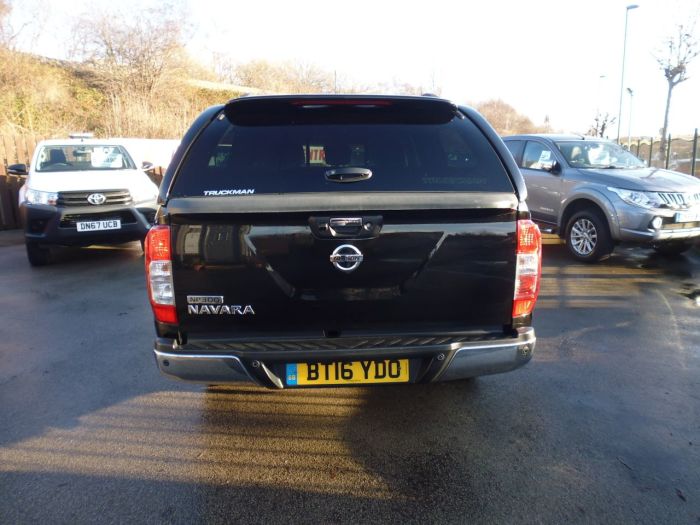 Nissan Navara Double Cab Pick Up Tekna 2.3dCi 190 4WD Four Wheel Drive Diesel Black