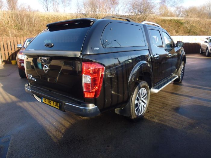 Nissan Navara Double Cab Pick Up Tekna 2.3dCi 190 4WD Four Wheel Drive Diesel Black