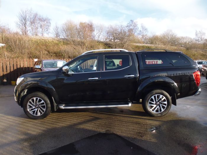 Nissan Navara Double Cab Pick Up Tekna 2.3dCi 190 4WD Four Wheel Drive Diesel Black