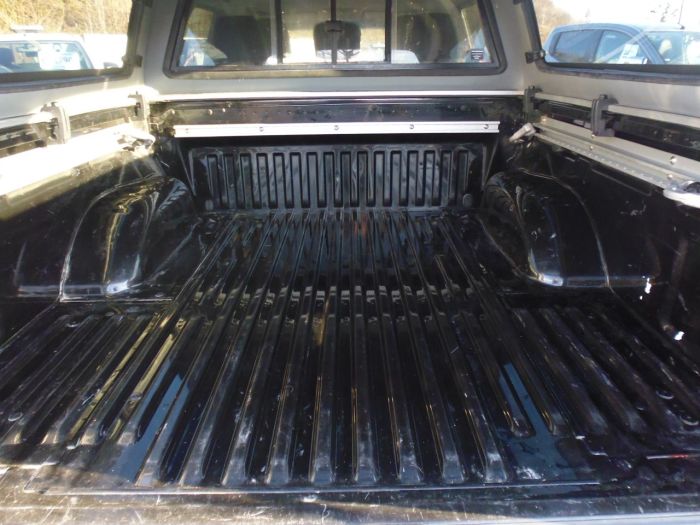 Nissan Navara Double Cab Pick Up Tekna 2.3dCi 190 4WD Four Wheel Drive Diesel Black