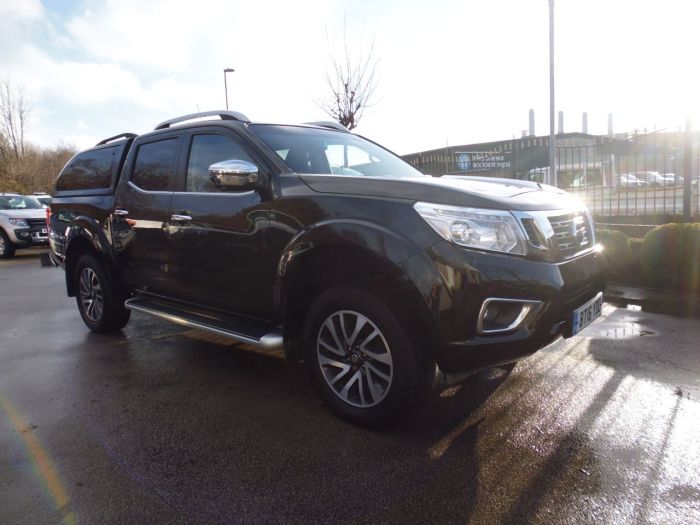 Nissan Navara Double Cab Pick Up Tekna 2.3dCi 190 4WD Four Wheel Drive Diesel Black
