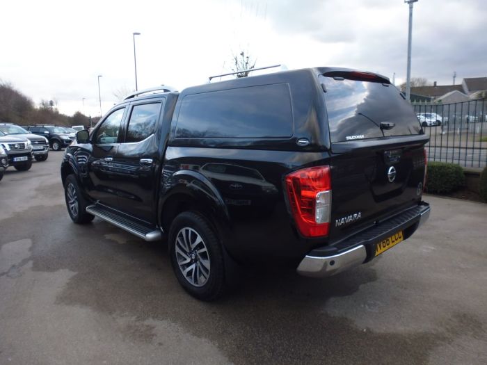Nissan Navara Double Cab Pick Up Tekna 2.3dCi 190 4WD Four Wheel Drive Diesel Black