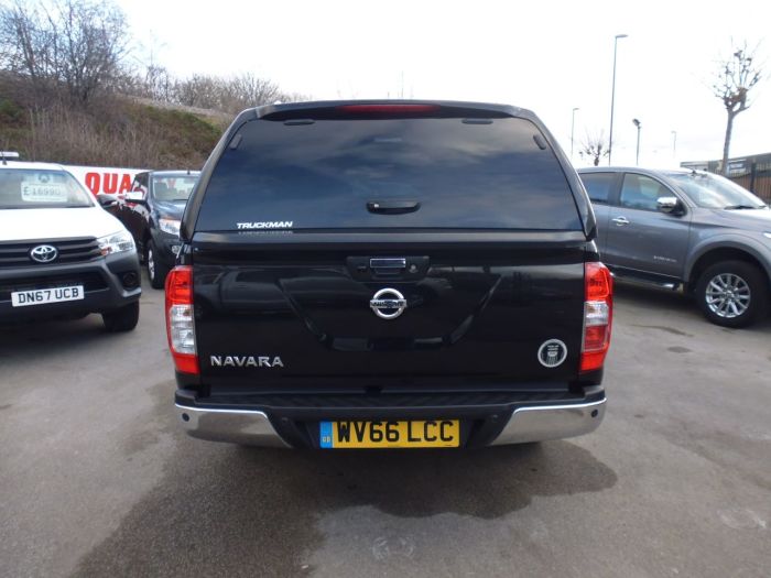 Nissan Navara Double Cab Pick Up Tekna 2.3dCi 190 4WD Four Wheel Drive Diesel Black