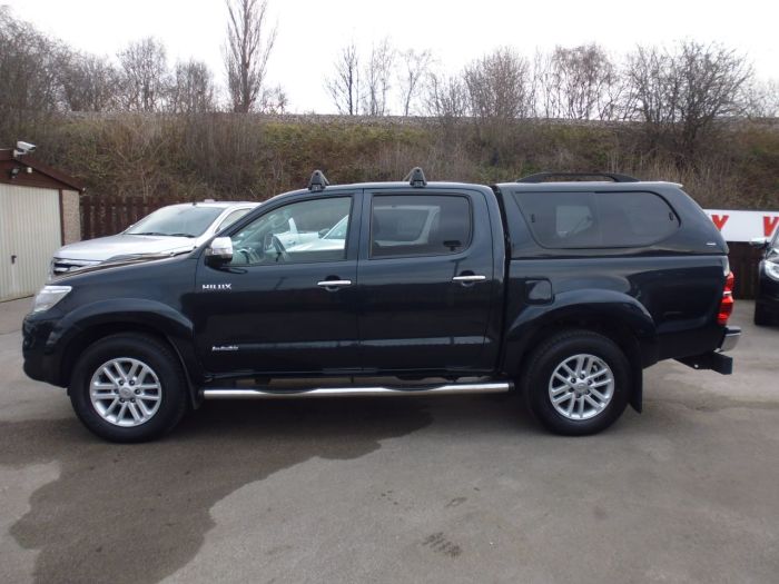 Toyota Hilux Invincible D/Cab Pick Up 3.0 D-4D 4WD 171 Four Wheel Drive Diesel Grey