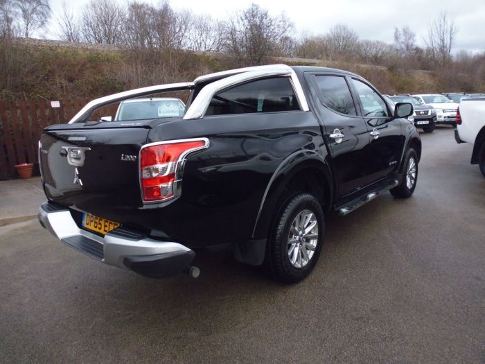 Mitsubishi L200 2.4 Double Cab DI-D 178 Barbarian 4WD Four Wheel Drive Diesel Black