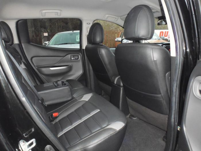 Mitsubishi L200 2.4 Double Cab DI-D 178 Barbarian 4WD Four Wheel Drive Diesel Black
