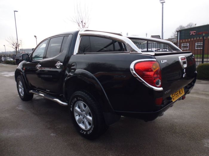 Mitsubishi L200 2.5 Double Cab DI-D Animal 4WD Auto 158Bhp Four Wheel Drive Diesel Black