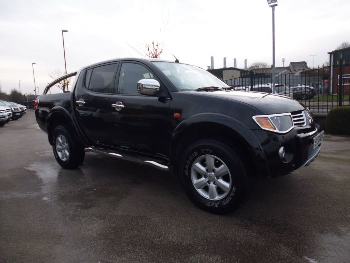 Mitsubishi L200 2.5 Double Cab DI-D Animal 4WD Auto 158Bhp Four Wheel Drive Diesel Black