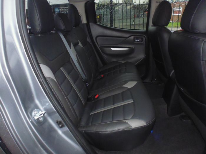 Mitsubishi L200 2.4 Double Cab DI-D 178 Barbarian 4WD Four Wheel Drive Diesel Grey