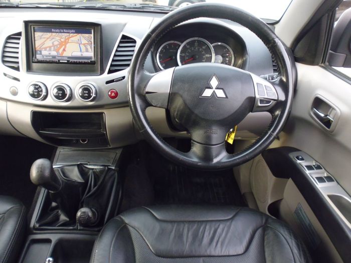 Mitsubishi L200 2.5 Double Cab DI-D Barbarian 4WD 176Bhp Four Wheel Drive Diesel Grey