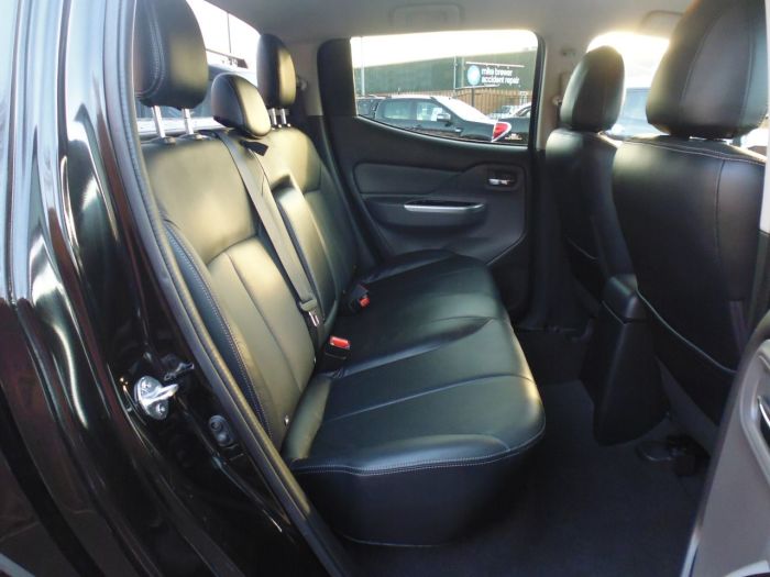 Fiat Fullback 2.4 180hp LX Double Cab Pick Up Four Wheel Drive Diesel Black