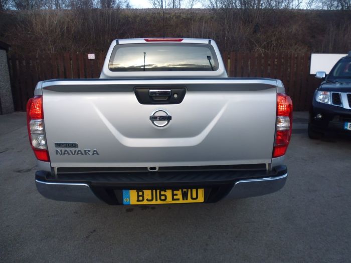 Nissan Navara Double Cab Pick Up Acenta 2.3dCi 160 4WD Four Wheel Drive Diesel Silver