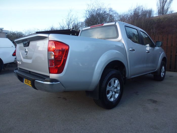 Nissan Navara Double Cab Pick Up Acenta 2.3dCi 160 4WD Four Wheel Drive Diesel Silver