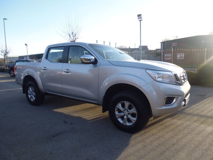 Nissan Navara Double Cab Pick Up Acenta 2.3dCi 160 4WD Four Wheel Drive Diesel Silver