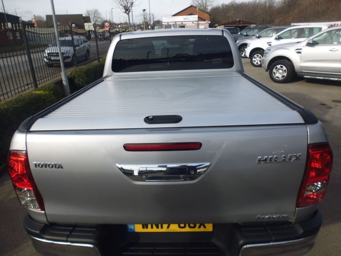 Toyota Hilux Invincible D/Cab Pick Up 2.4 D-4D Auto Four Wheel Drive Diesel Silver