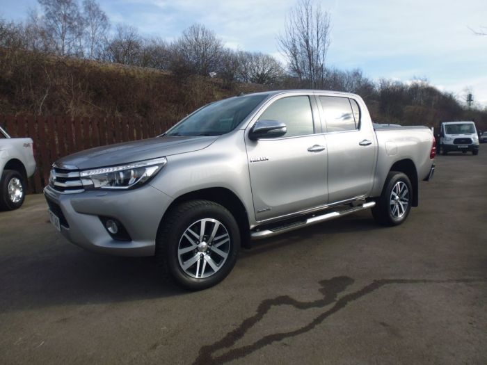 Toyota Hilux Invincible D/Cab Pick Up 2.4 D-4D Auto Four Wheel Drive Diesel Silver