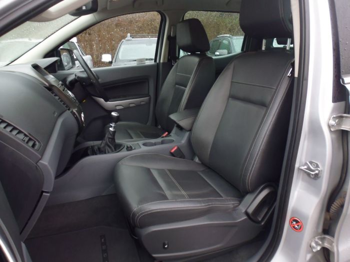 Ford Ranger Pick Up Double Cab Limited 3.2 TDCi 4WD Four Wheel Drive Diesel Silver