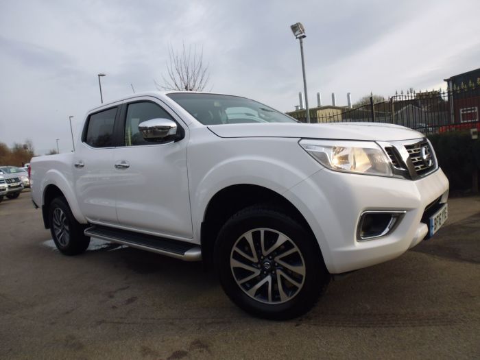 Nissan Navara Double Cab Pick Up N-Connecta 2.3dCi 190 4WD Four Wheel Drive Diesel White