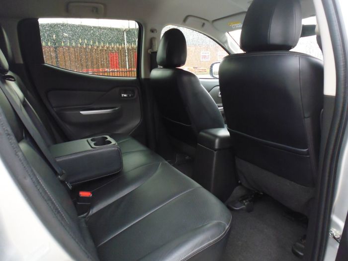 Mitsubishi L200 2.4 Double Cab DI-D 178 Warrior 4WD Four Wheel Drive Diesel Silver