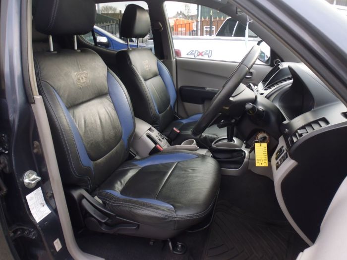Mitsubishi L200 2.5 L200 ANIMAL DI-D D/C A Four Wheel Drive Diesel Grey