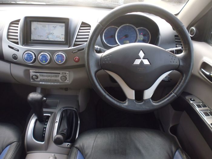 Mitsubishi L200 2.5 L200 ANIMAL DI-D D/C A Four Wheel Drive Diesel Grey