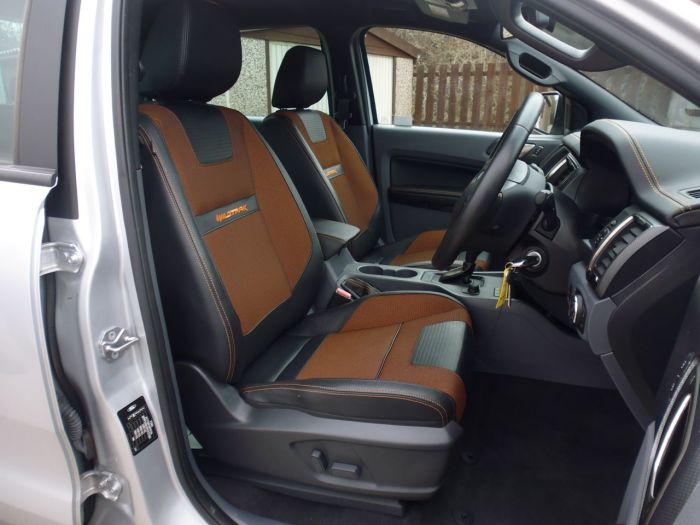 Ford Ranger 3.2 RANGER WILDTRAK 4X4 TDCI Pick Up Diesel Silver
