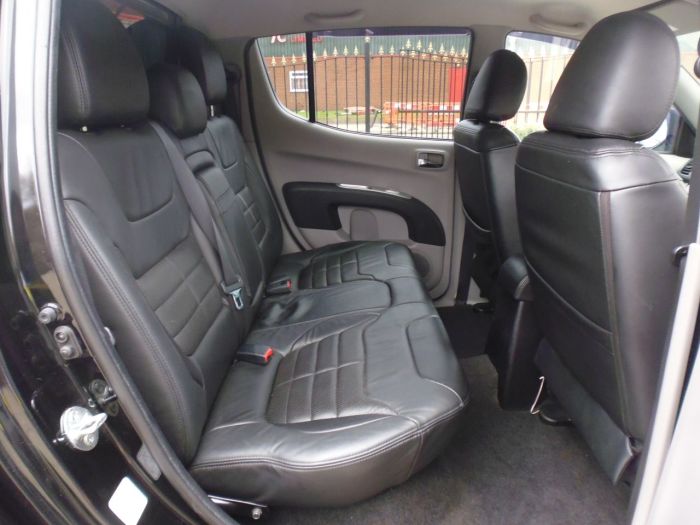 Mitsubishi L200 2.5 Double Cab DI-D Barbarian 4WD Auto 176Bhp Pick Up Diesel Black