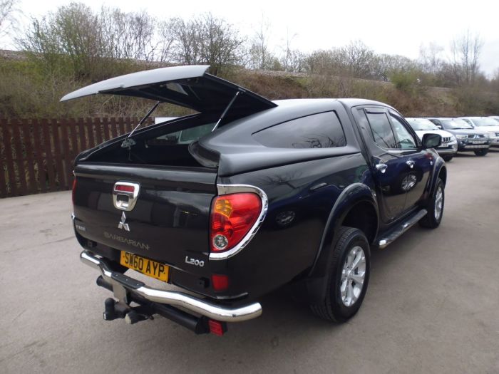 Mitsubishi L200 2.5 Double Cab DI-D Barbarian 4WD Auto 176Bhp Pick Up Diesel Black
