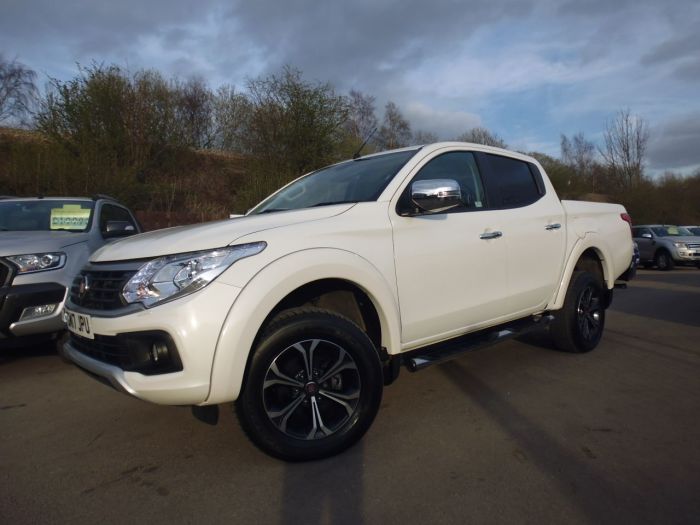 Fiat Fullback 2.4 180hp LX Double Cab Pick Up Pick Up Diesel White