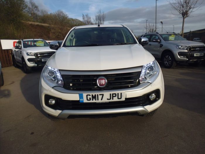 Fiat Fullback 2.4 180hp LX Double Cab Pick Up Pick Up Diesel White