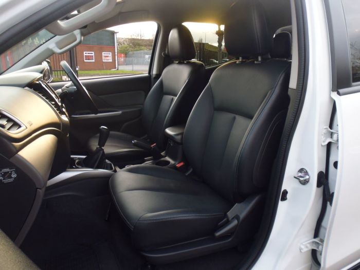 Fiat Fullback 2.4 180hp LX Double Cab Pick Up Pick Up Diesel White