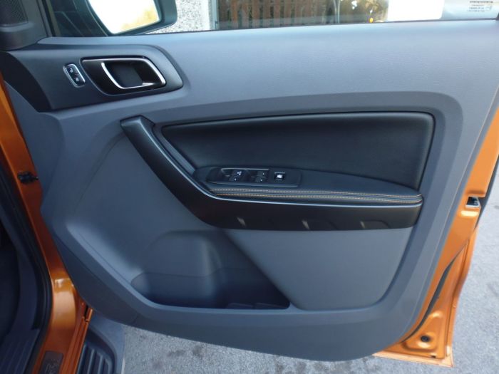 Ford Ranger Pick Up Double Cab Wildtrak 3.2 TDCi 200 Auto Pick Up Diesel Orange