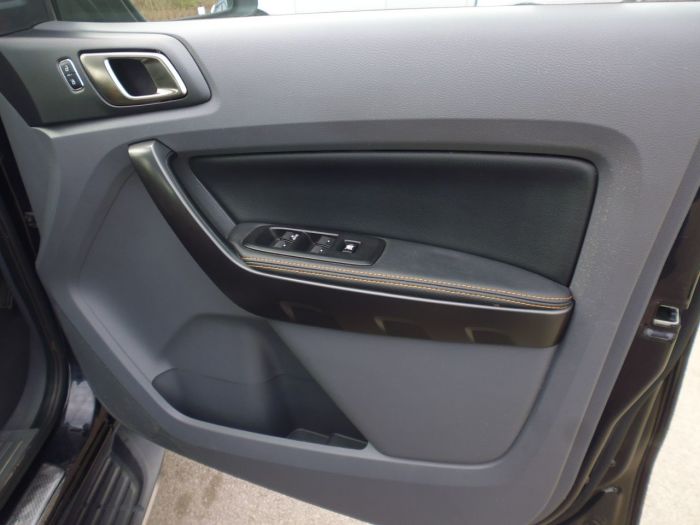 Ford Ranger Pick Up Double Cab Wildtrak 3.2 TDCi 200 Pick Up Diesel Black