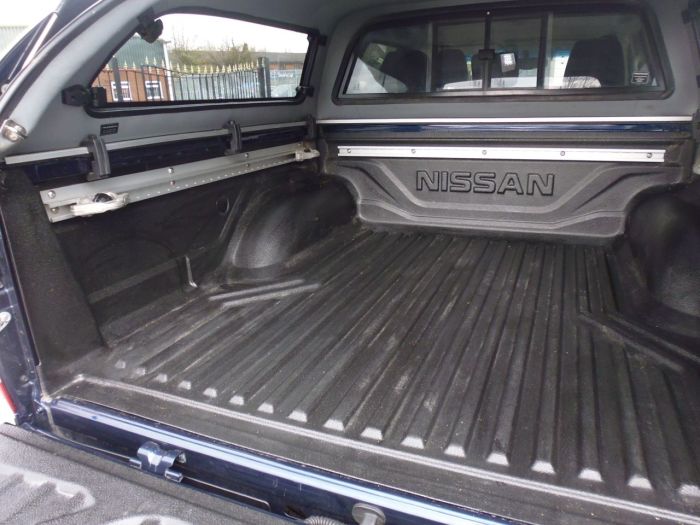 Nissan Navara Double Cab Pick Up Tekna 2.3dCi 190 4WD Pick Up Diesel Blue