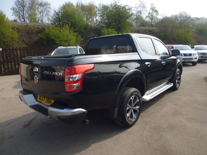 Fiat Fullback 2.4 180hp LX Double Cab Pick Up Pick Up Diesel Black