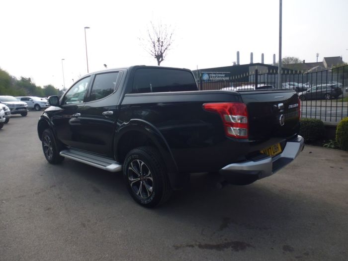 Fiat Fullback 2.4 180hp LX Double Cab Pick Up Pick Up Diesel Black