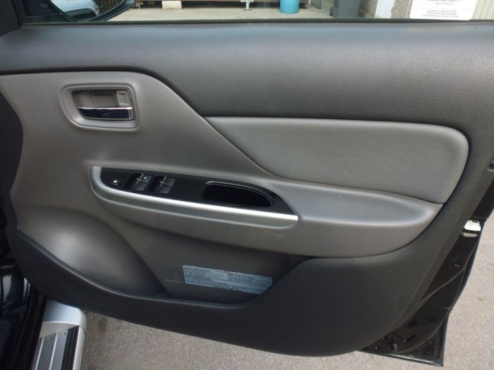 Fiat Fullback 2.4 180hp LX Double Cab Pick Up Pick Up Diesel Black