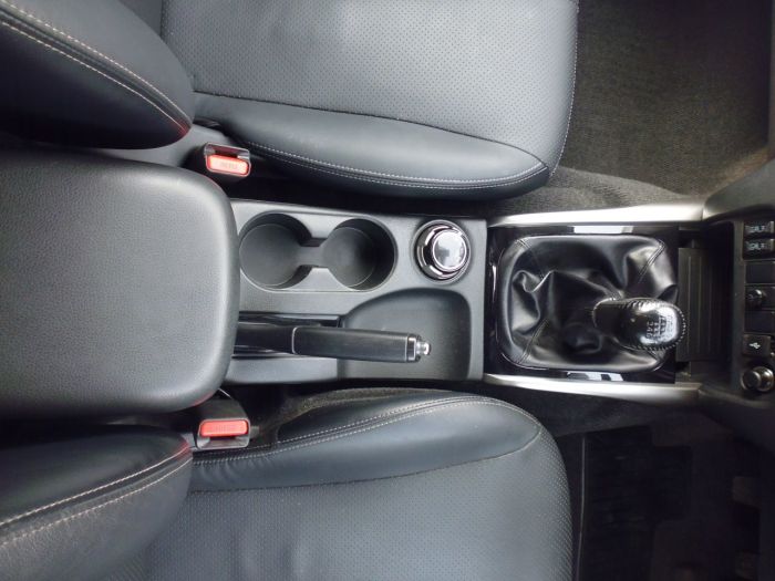 Fiat Fullback 2.4 180hp LX Double Cab Pick Up Pick Up Diesel Black
