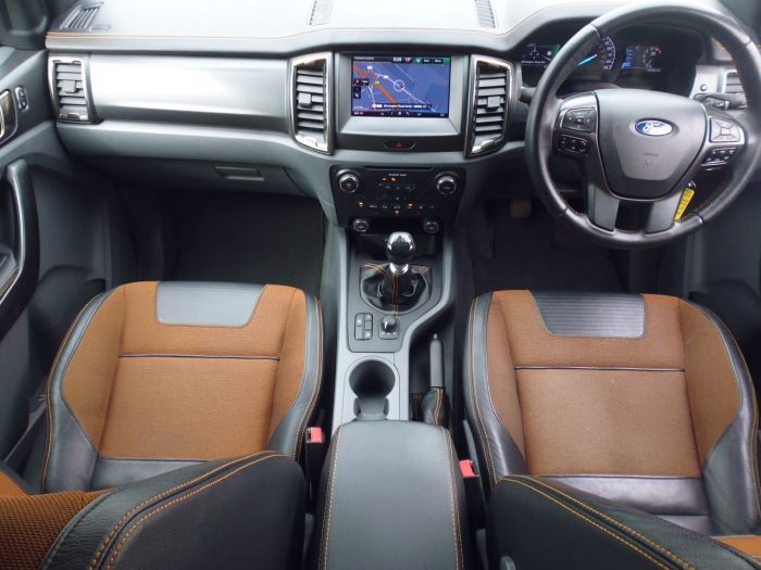 Ford Ranger Pick Up Double Cab Wildtrak 3.2 TDCi 200 Pick Up Diesel Silver