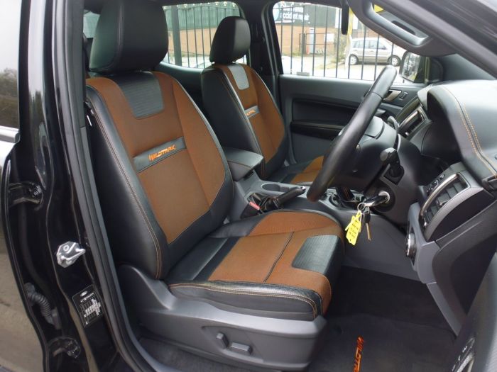 Ford Ranger Pick Up Double Cab Wildtrak 3.2 TDCi 200 Pick Up Diesel Black