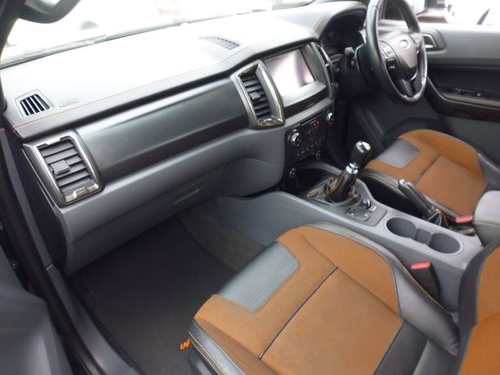 Ford Ranger Pick Up Double Cab Wildtrak 3.2 TDCi 200 Pick Up Diesel Black