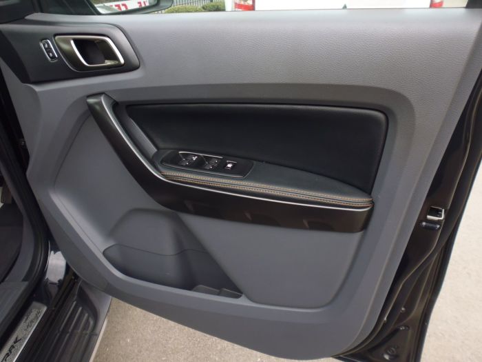 Ford Ranger Pick Up Double Cab Wildtrak 3.2 TDCi 200 Pick Up Diesel Black