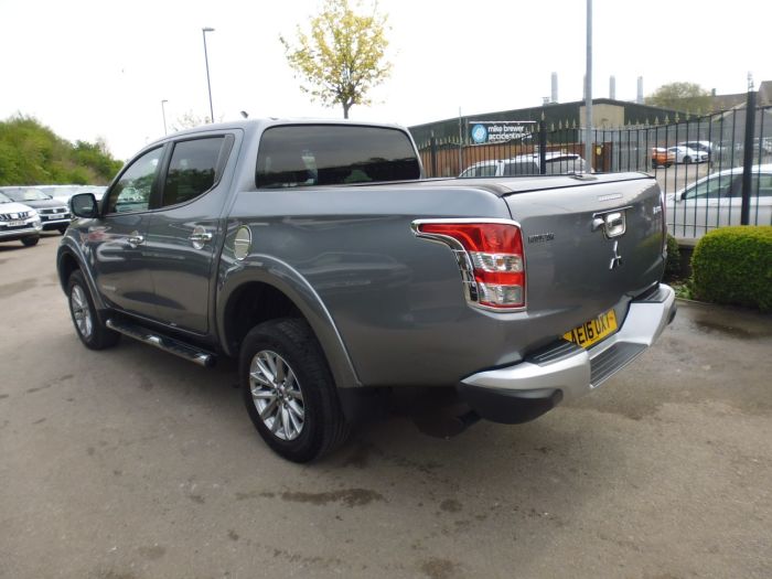 Mitsubishi L200 2.4 Double Cab DI-D 178 Barbarian 4WD Pick Up Diesel Grey