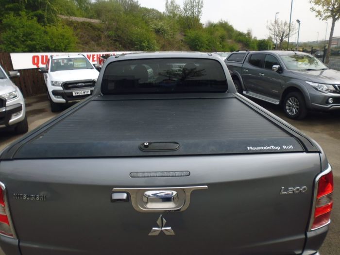 Mitsubishi L200 2.4 Double Cab DI-D 178 Barbarian 4WD Pick Up Diesel Grey
