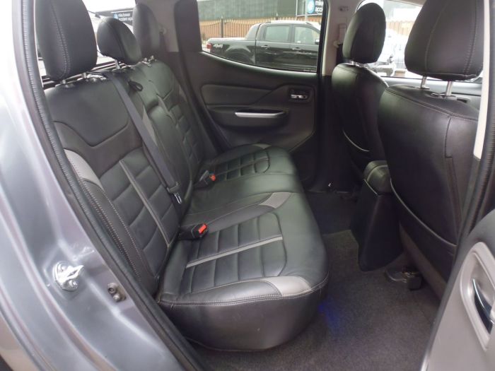 Mitsubishi L200 2.4 Double Cab DI-D 178 Barbarian 4WD Pick Up Diesel Grey