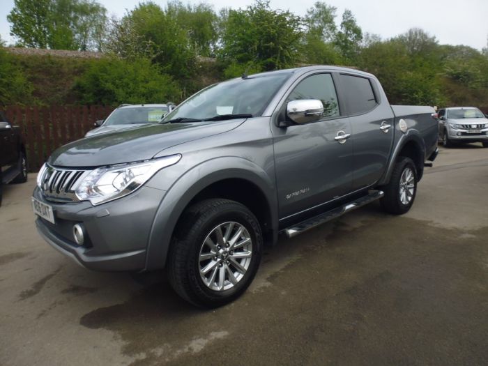 Mitsubishi L200 2.4 Double Cab DI-D 178 Barbarian 4WD Pick Up Diesel Grey