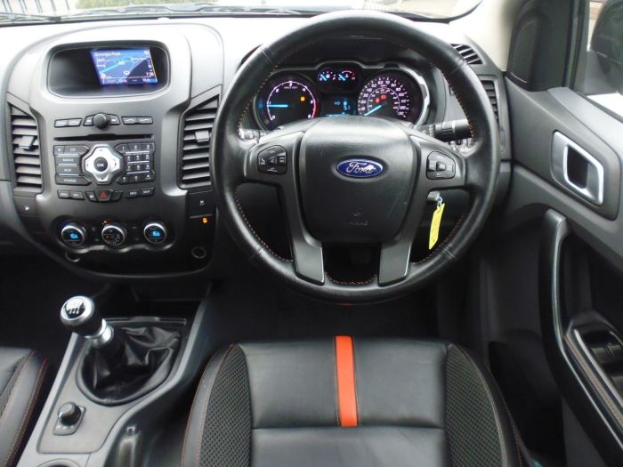 Ford Ranger Pick Up Double Cab Wildtrak 3.2 TDCi 4WD Pick Up Diesel Black