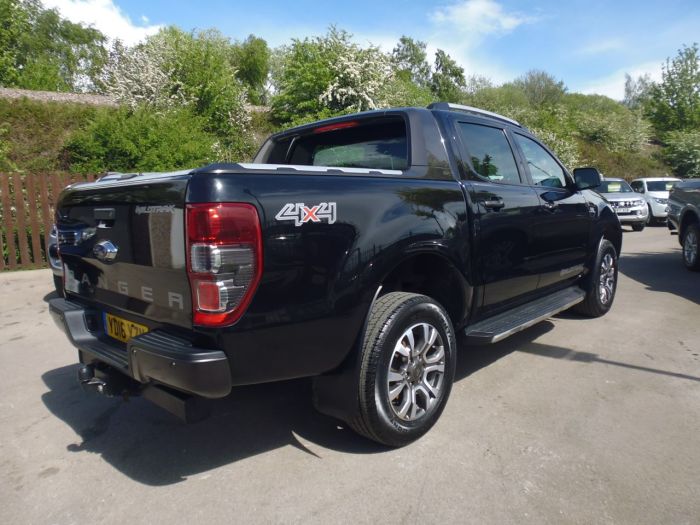 Ford Ranger Pick Up Double Cab Wildtrak 3.2 TDCi 200 Auto Pick Up Diesel Black