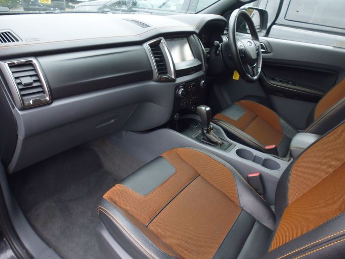 Ford Ranger Pick Up Double Cab Wildtrak 3.2 TDCi 200 Auto Pick Up Diesel Black