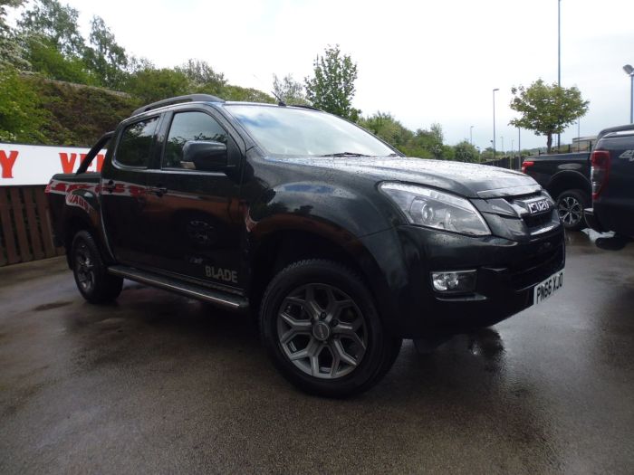 Isuzu D-max 2.5TD Blade Double Cab 4x4 Auto Pick Up Diesel Black